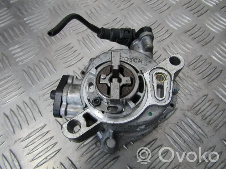 Citroen DS3 Vacuum pump 9804021880