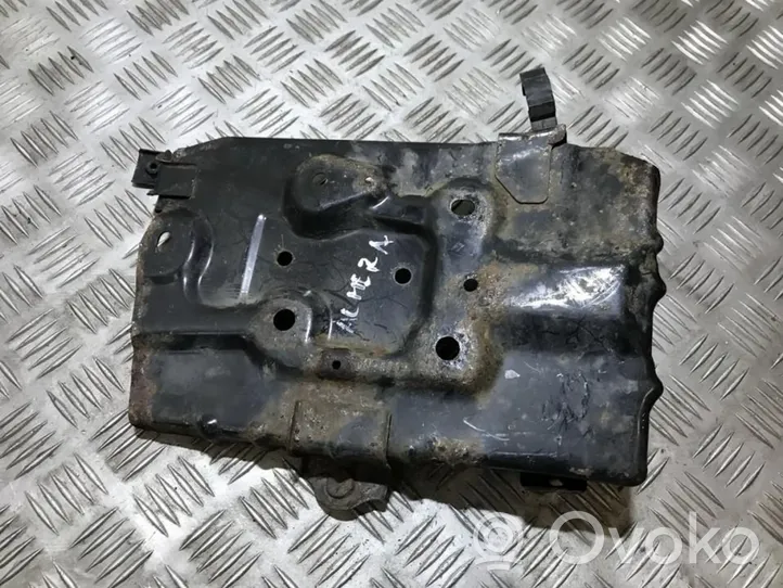 Nissan Almera Support boîte de batterie 