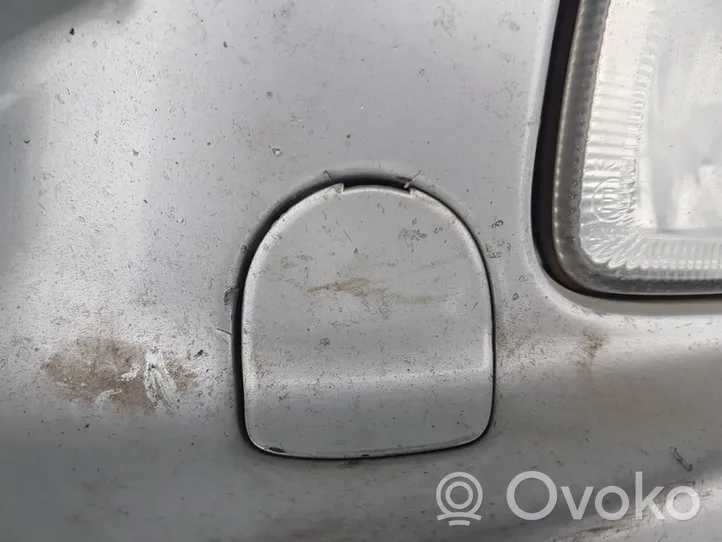 Nissan Almera N16 Tappo/coprigancio di traino anteriore 