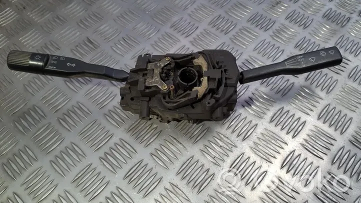 Mazda 626 Leva/interruttore dell’indicatore di direzione e tergicristallo 177698