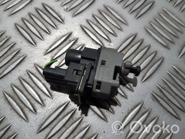 Ford Mondeo Mk III Reversing light switch sensor 1s7t13480aa