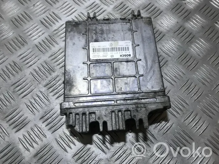 Renault Megane I Engine control unit/module hom7700111552