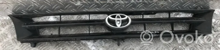 Toyota Corolla E100 Grille de calandre avant 