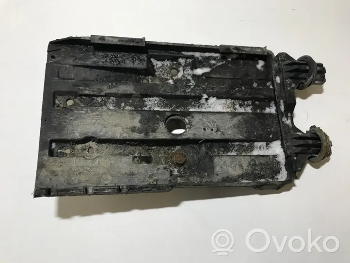 Volvo 850 Support boîte de batterie 9444453