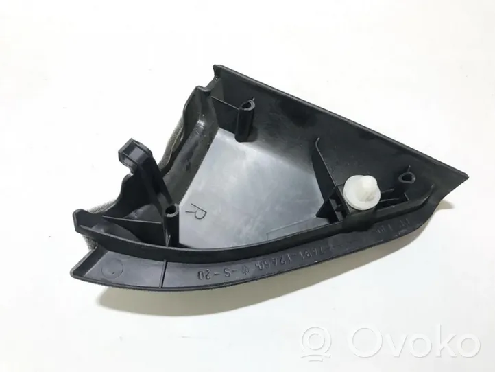 Toyota Corolla E120 E130 Maskownica głośnika bocznego deski rozdzielczej 6749112460