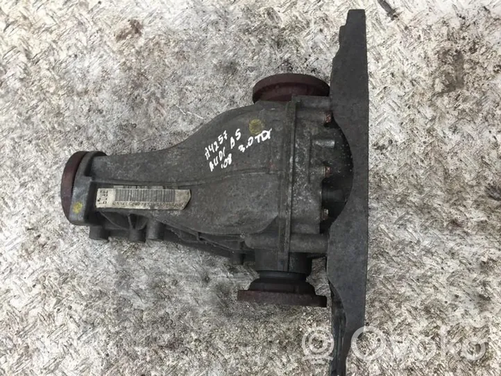 Audi A5 8T 8F Takatasauspyörästö 0AR525053A