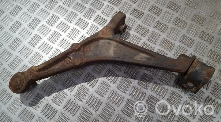 Peugeot 106 Braccio di controllo sospensione anteriore inferiore/braccio oscillante 