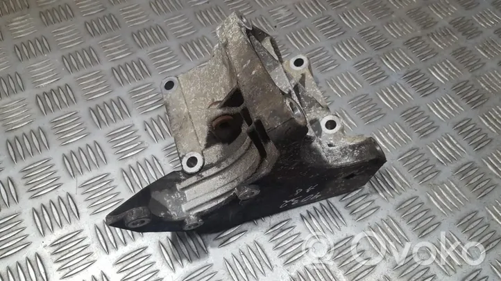 Audi A8 S8 D3 4E Support, suspension du moteur 077260885N