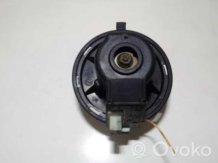 Volkswagen Golf II Ventola riscaldamento/ventilatore abitacolo 110369c