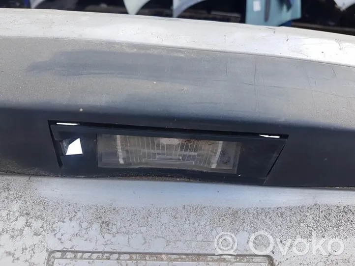 Fiat Punto (188) Lampa oświetlenia tylnej tablicy rejestracyjnej 