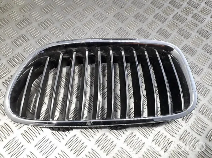 BMW 5 GT F07 Grille de calandre avant 15137200727