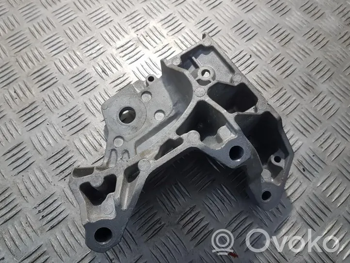 Volvo XC60 Engine mounting bracket 6g926f096fc