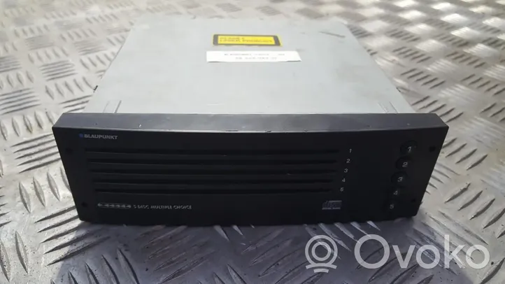 Peugeot 307 CD/DVD changer 7607769050