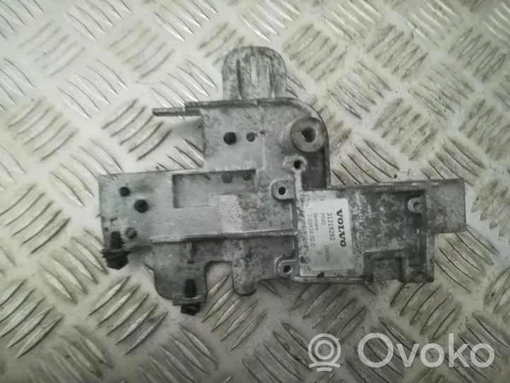 Volvo XC70 Engine mounting bracket 31319292