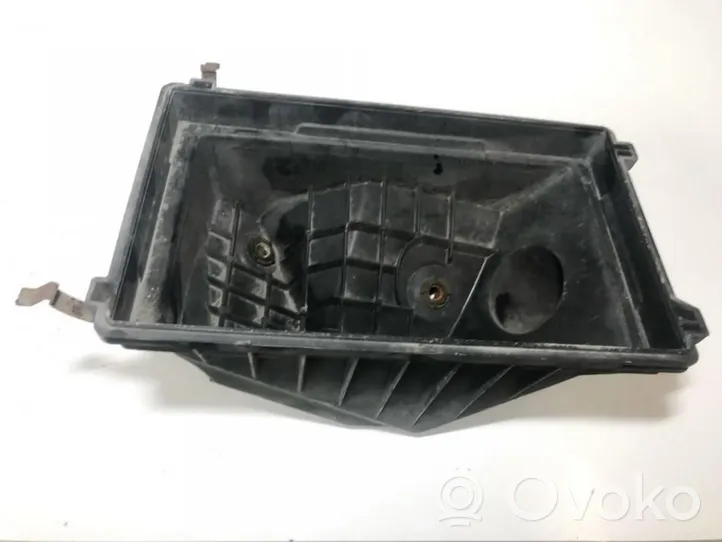 Nissan Altima Air filter box 