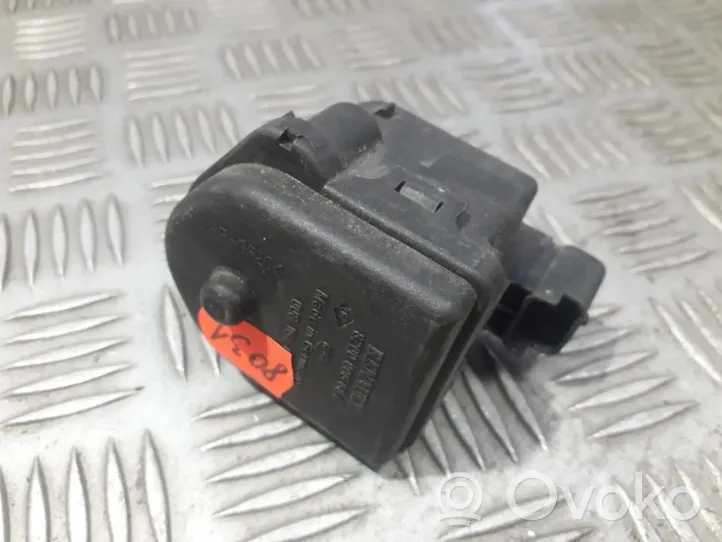 Renault Laguna II Headlight level adjustment motor 8200006664