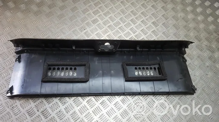 Nissan Note (E11) Kita bagažinės apdailos detalė 849929U000