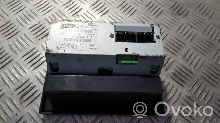 Mitsubishi Grandis Monitor / wyświetlacz / ekran 8750A087