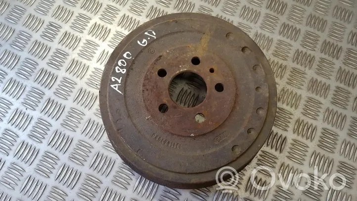 Peugeot Expert Tambour de frein arrière 1311823080