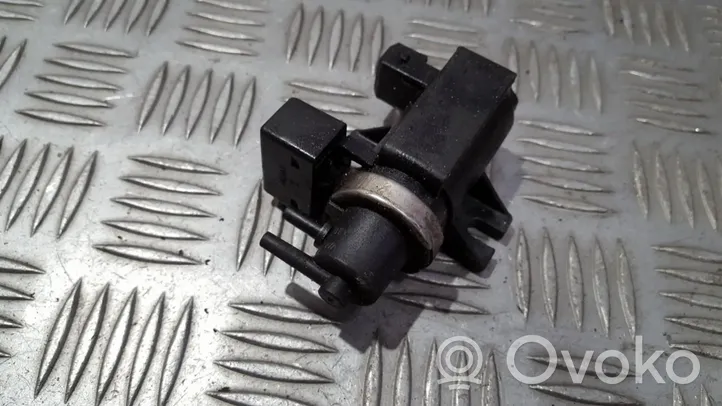 BMW 5 E39 Solenoidinis vožtuvas 72279600