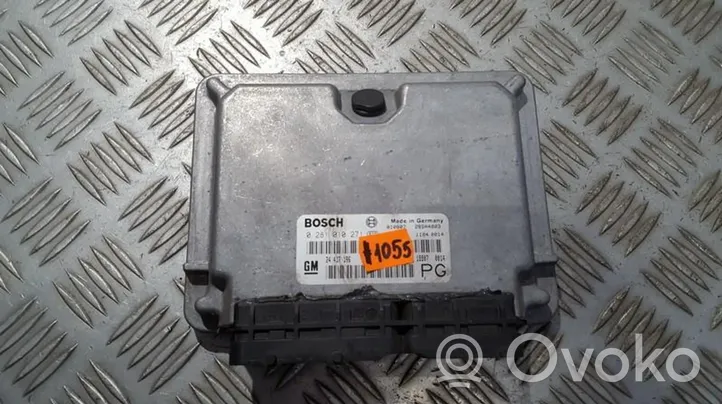 Opel Vectra B Variklio valdymo blokas 0281010271