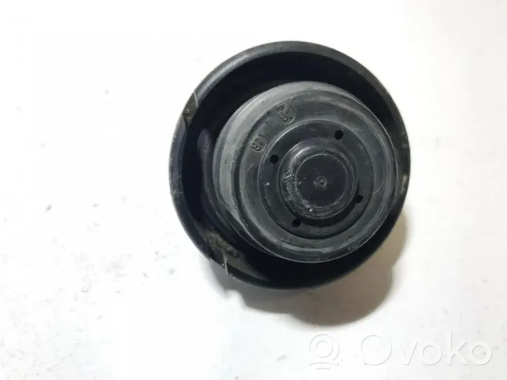 Audi A8 S8 D2 4D Tappo del serbatoio del carburante 1h0201553b