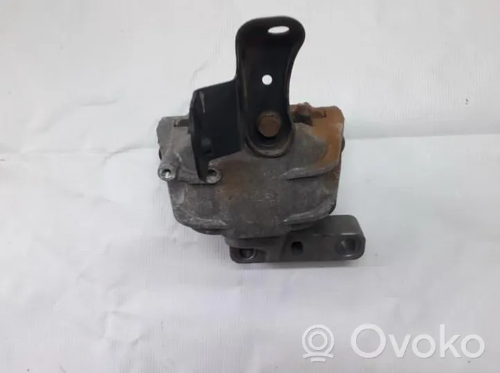 Volkswagen Golf V Engine mount bracket k0199262
