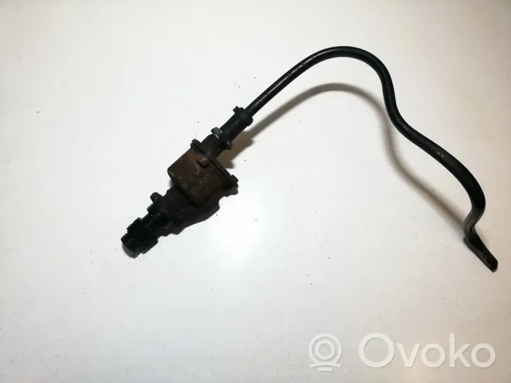 Volkswagen PASSAT B3 Vacuum pump 068145207