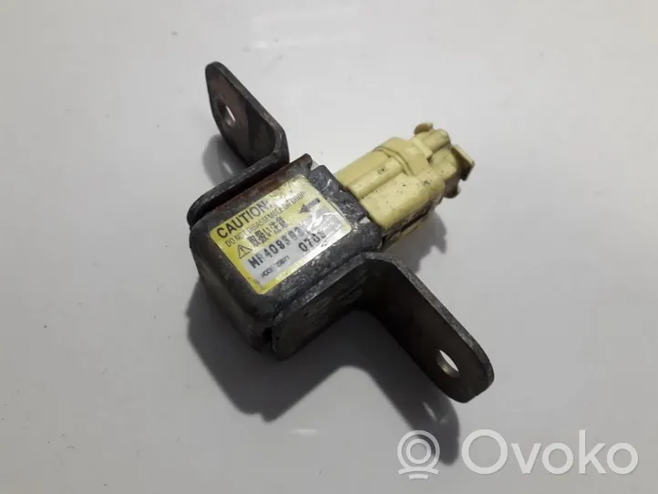 Mitsubishi Pajero Gaisa spilvenu trieciensensors mr409363