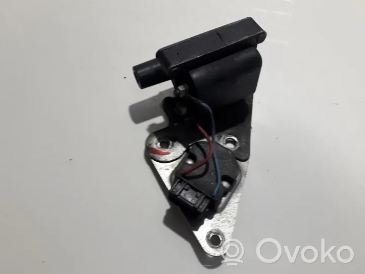 Volvo S70  V70  V70 XC Bobine d'allumage haute tension 0221601012