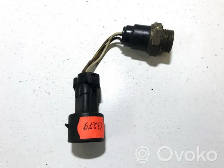 Opel Vectra B Coolant temperature sensor 268109