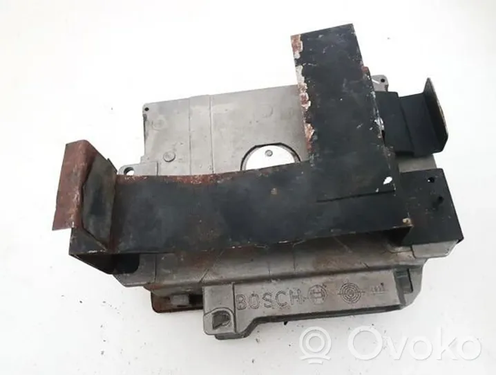 Opel Sintra Variklio valdymo blokas 0261203548