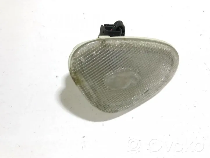 Chrysler Voyager Illuminazione sedili posteriori 4685225