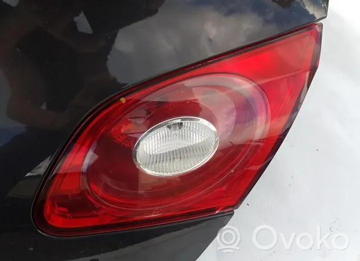 Volkswagen PASSAT CC Lampy tylnej klapy bagażnika 