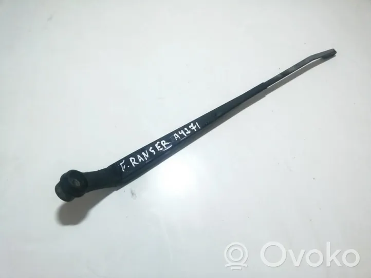 Ford Ranger Front wiper blade arm 04k25r