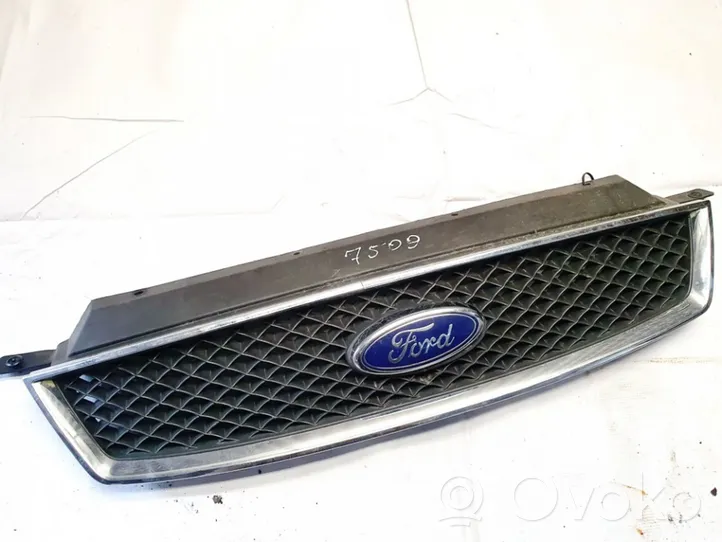 Ford Focus C-MAX Priekšējais režģis 3m51r8138
