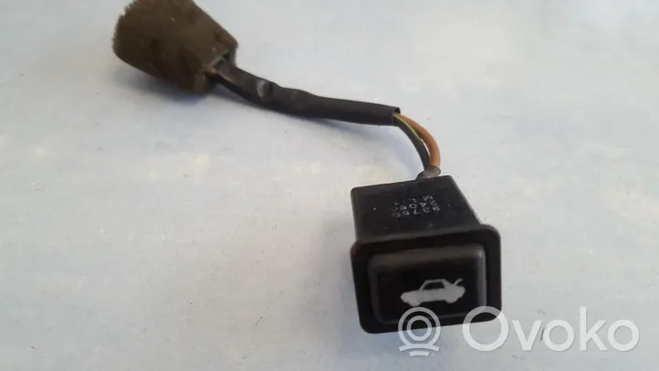 Hyundai Excel II Tailgate opening switch 9375024050