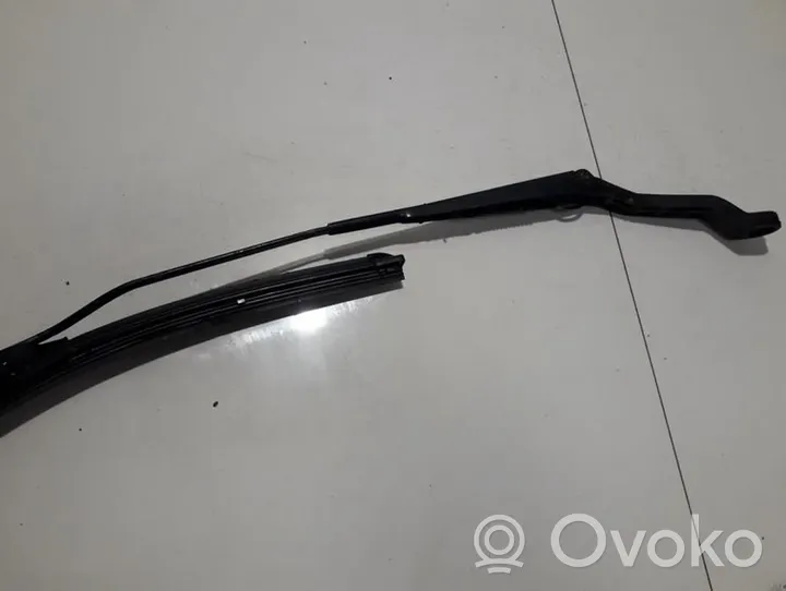 Honda Civic Front wiper blade arm 