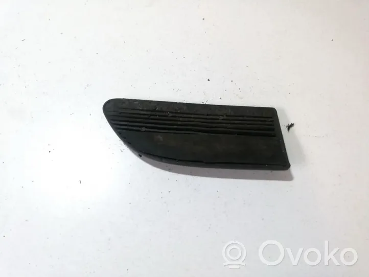 Mazda 626 Rivestimento parafango (modanatura) 