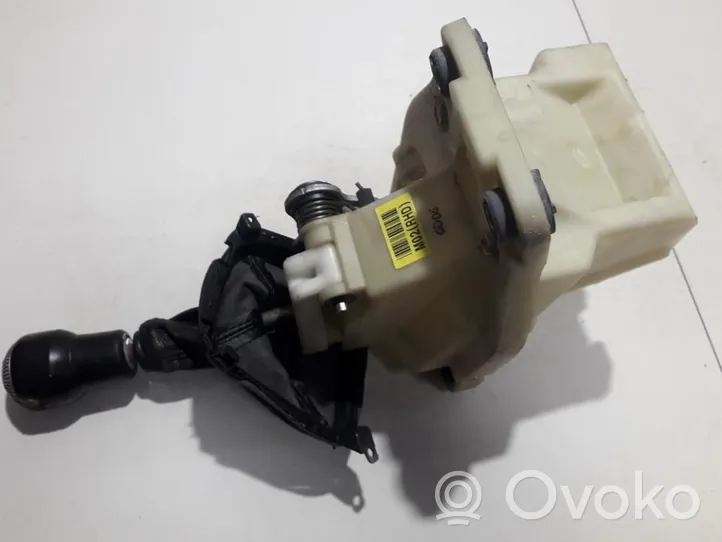 Hyundai Tucson JM Gear selector/shifter (interior) dwm2e0112