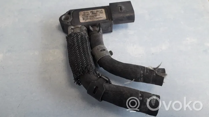 Volkswagen Touran I Exhaust gas pressure sensor 076906051A