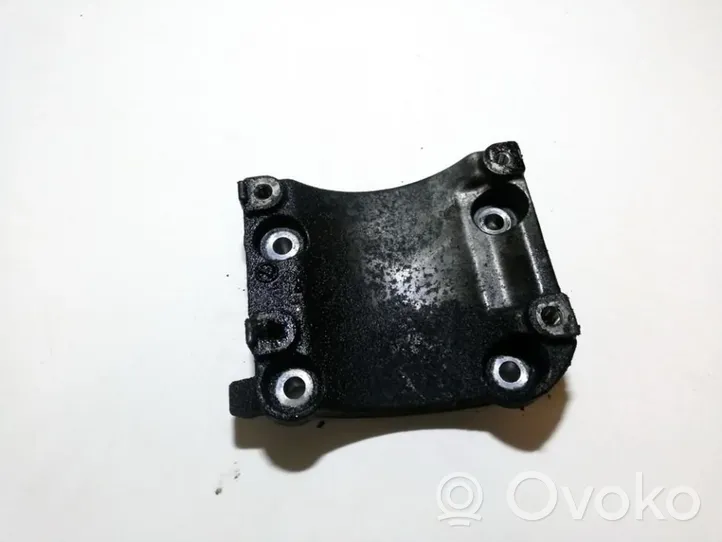 Volvo S70  V70  V70 XC Support, suspension du moteur 