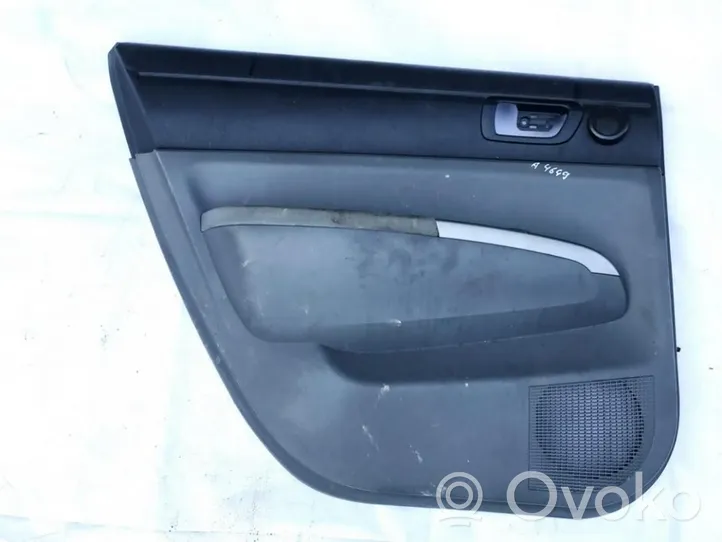 Toyota Prius (XW20) Rivestimento del pannello della portiera posteriore 67722xib04