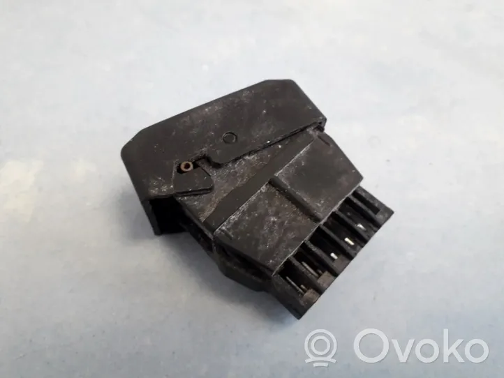 Renault Espace II Przycisk / Przełącznik ogrzewania szyby przedniej / czołowej valeo6264