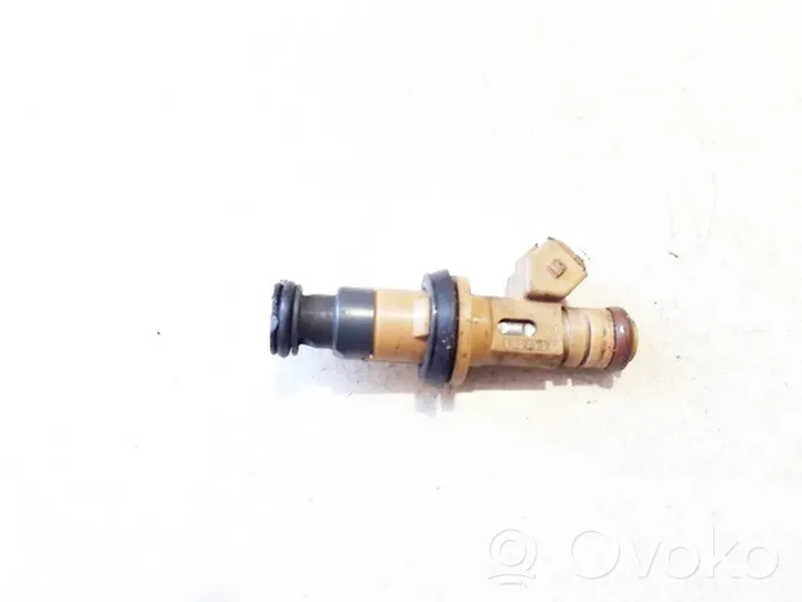 Volvo S70  V70  V70 XC Injecteur de carburant 9125821