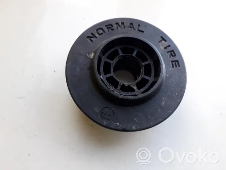 Honda CR-V Spare wheel bolt 