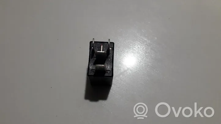 Volvo C30 Other relay 5M5T14B192AA