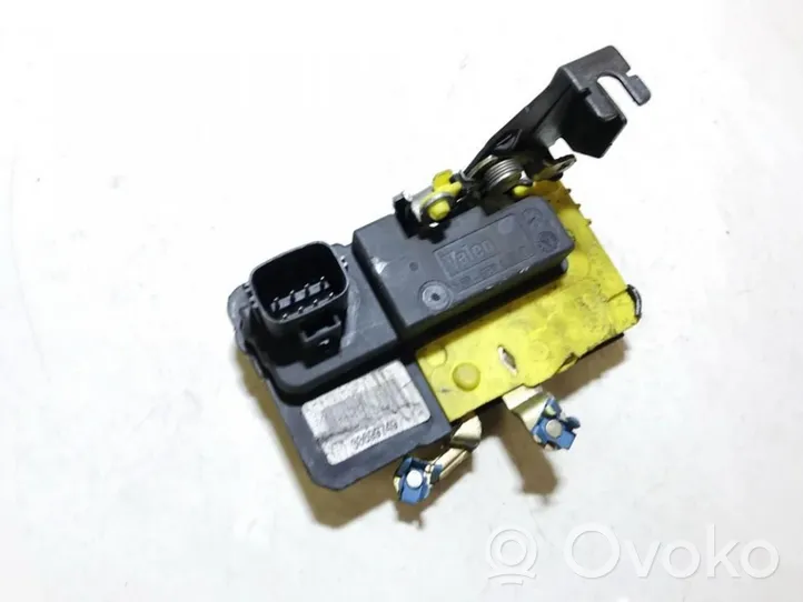 Volvo V70 Serratura portiera anteriore 30699749