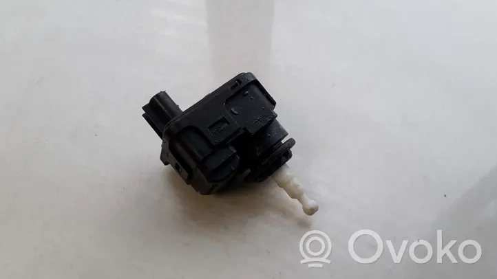 Volvo S40, V40 Headlight level adjustment motor 00728232