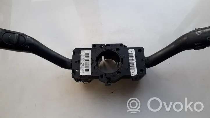 Seat Alhambra (Mk1) Leva/interruttore dell’indicatore di direzione e tergicristallo 4B0953503H